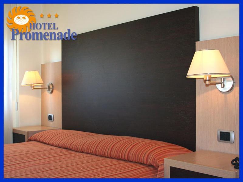 Hotel Promenade Porto SantʼElpidio Rum bild