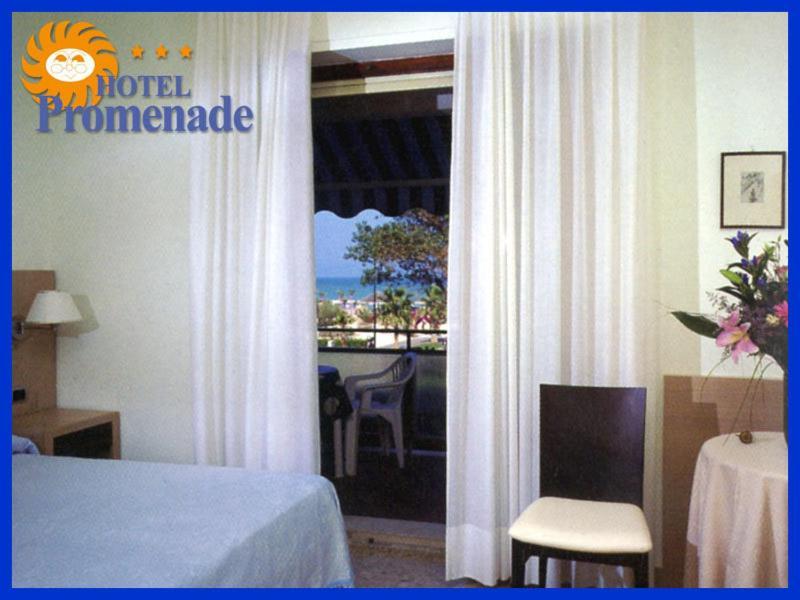 Hotel Promenade Porto SantʼElpidio Rum bild