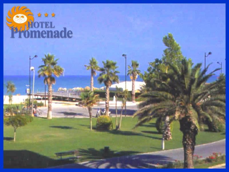 Hotel Promenade Porto SantʼElpidio Exteriör bild