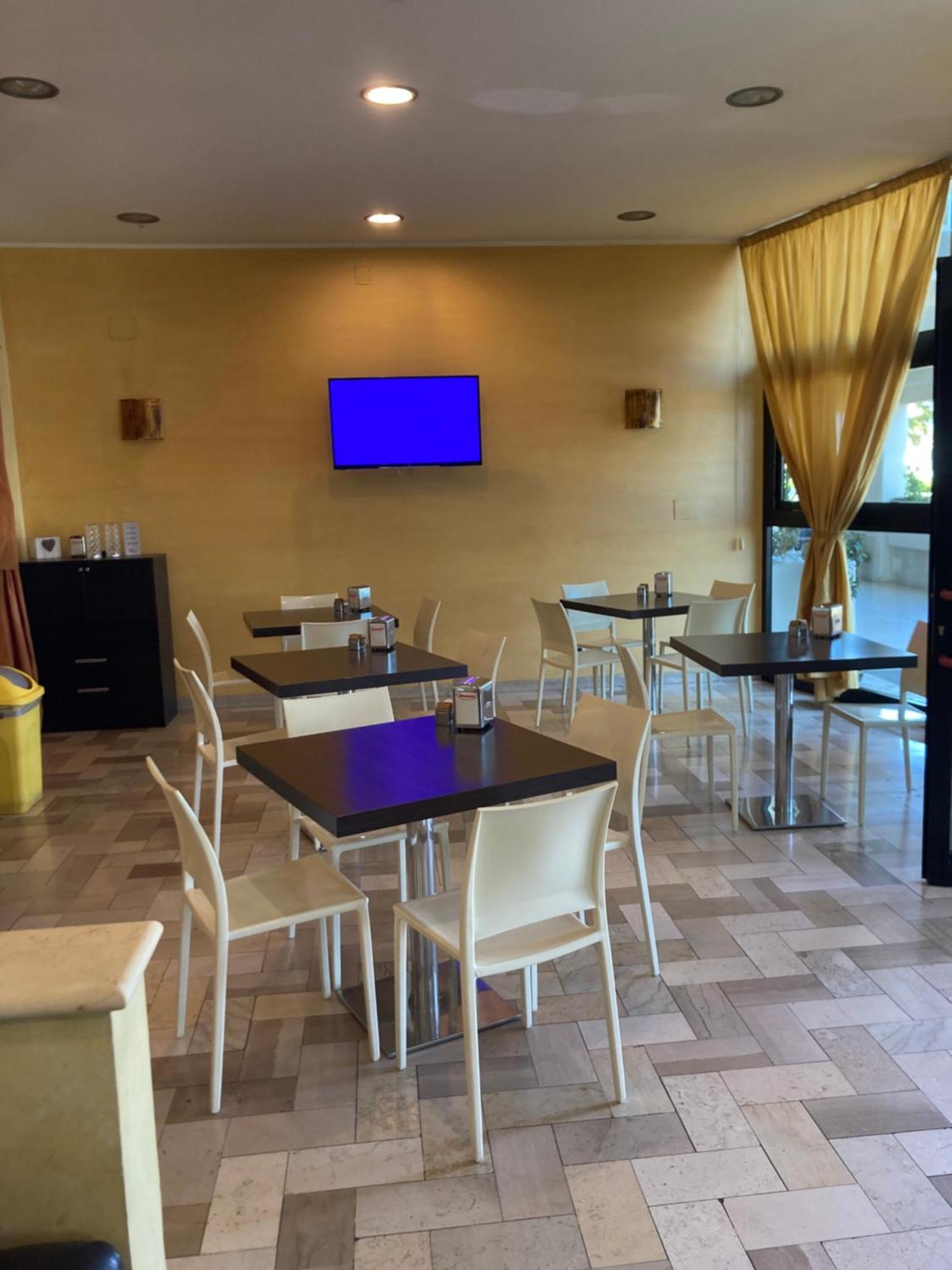 Hotel Promenade Porto SantʼElpidio Exteriör bild