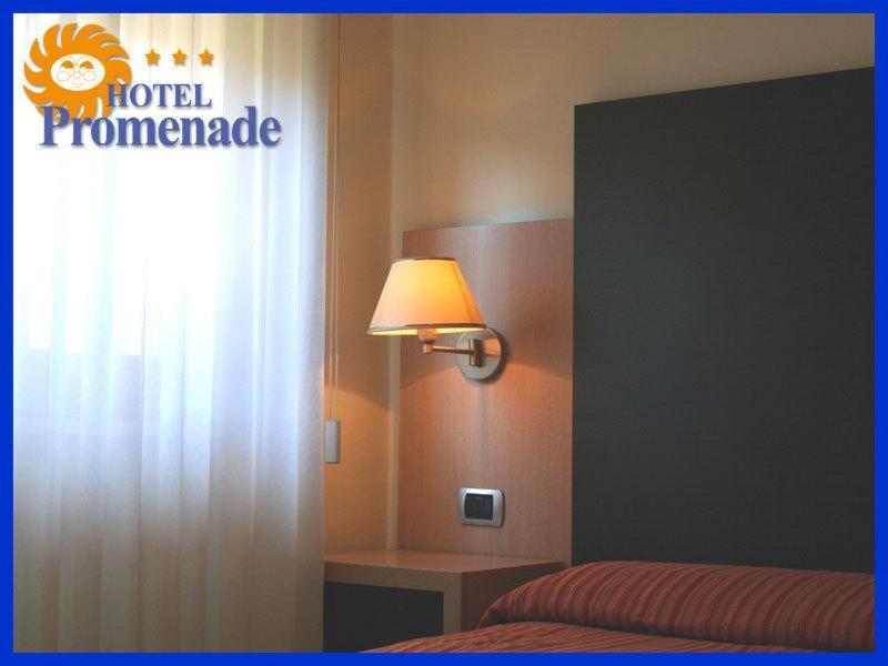 Hotel Promenade Porto SantʼElpidio Exteriör bild